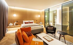 Hotel28 Myeongdong  3*